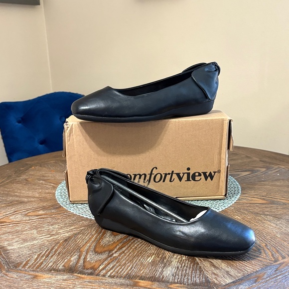 Comfortview Women's Classic Black Loafers - Picture 1 of 3